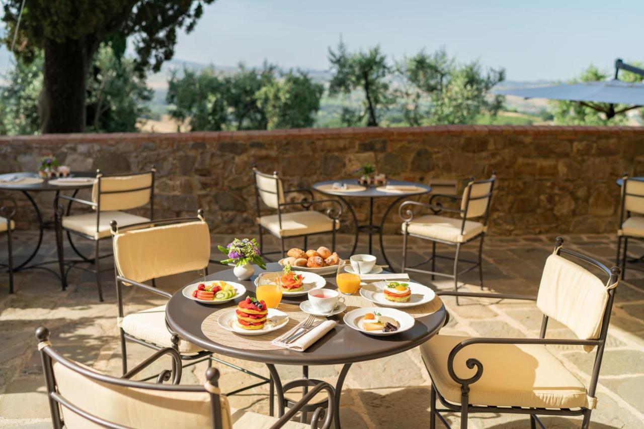Castello Banfi - Il Borgo - Relais Et Chateaux Poggio alle Mura Exterior foto