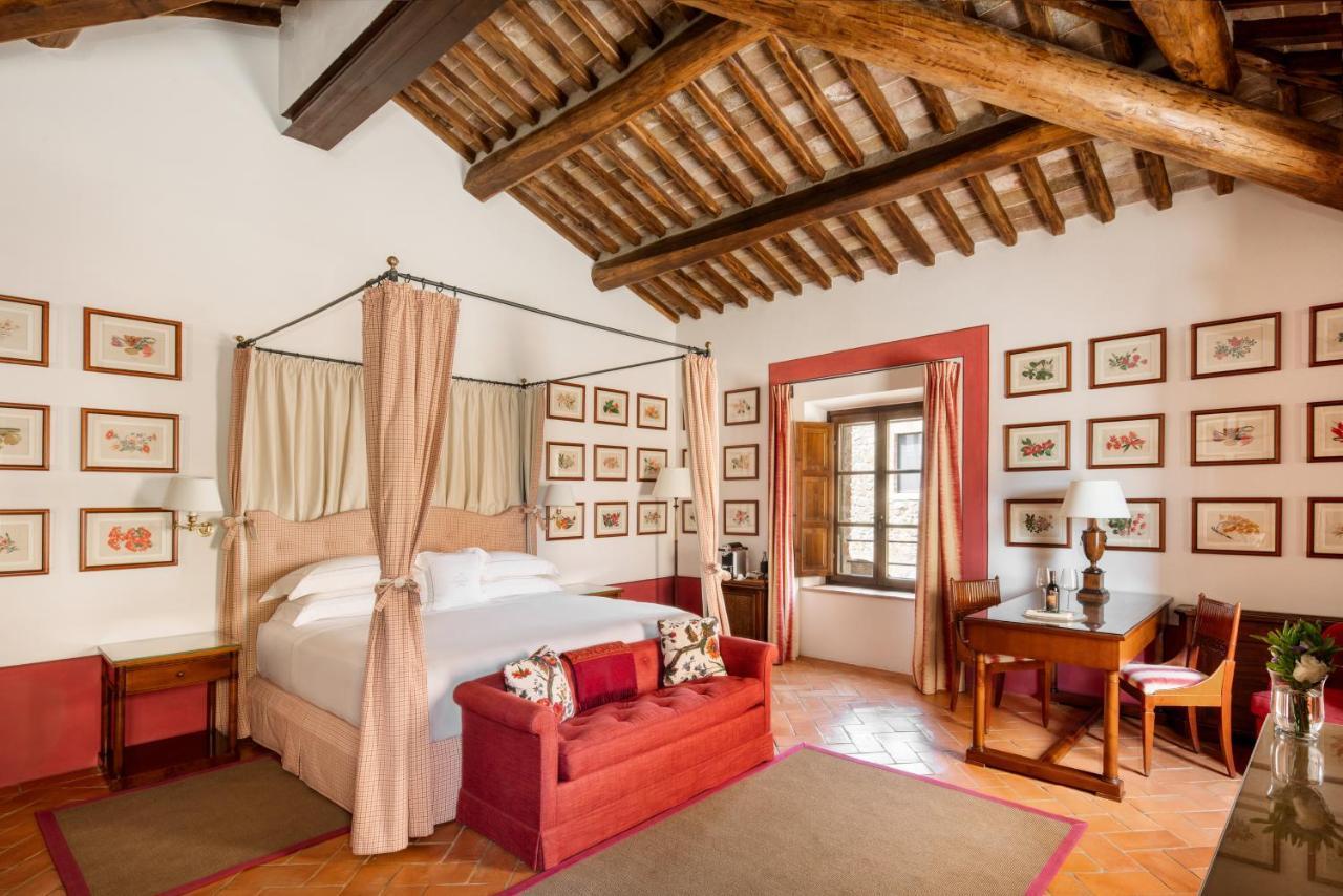 Castello Banfi - Il Borgo - Relais Et Chateaux Poggio alle Mura Exterior foto