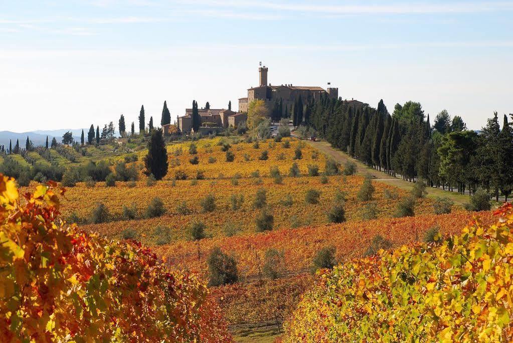 Castello Banfi - Il Borgo - Relais Et Chateaux Poggio alle Mura Exterior foto