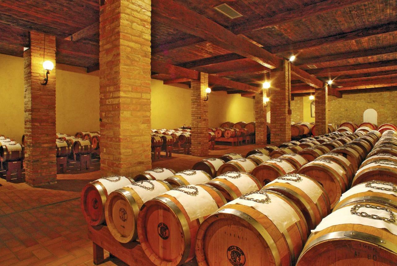 Castello Banfi - Il Borgo - Relais Et Chateaux Poggio alle Mura Exterior foto